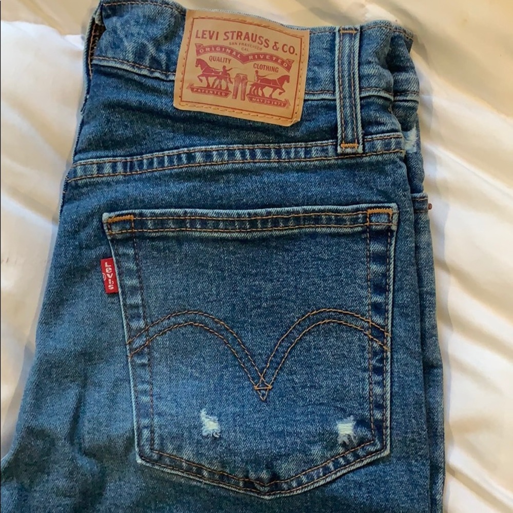 Levi’s wedgie skinny jeans